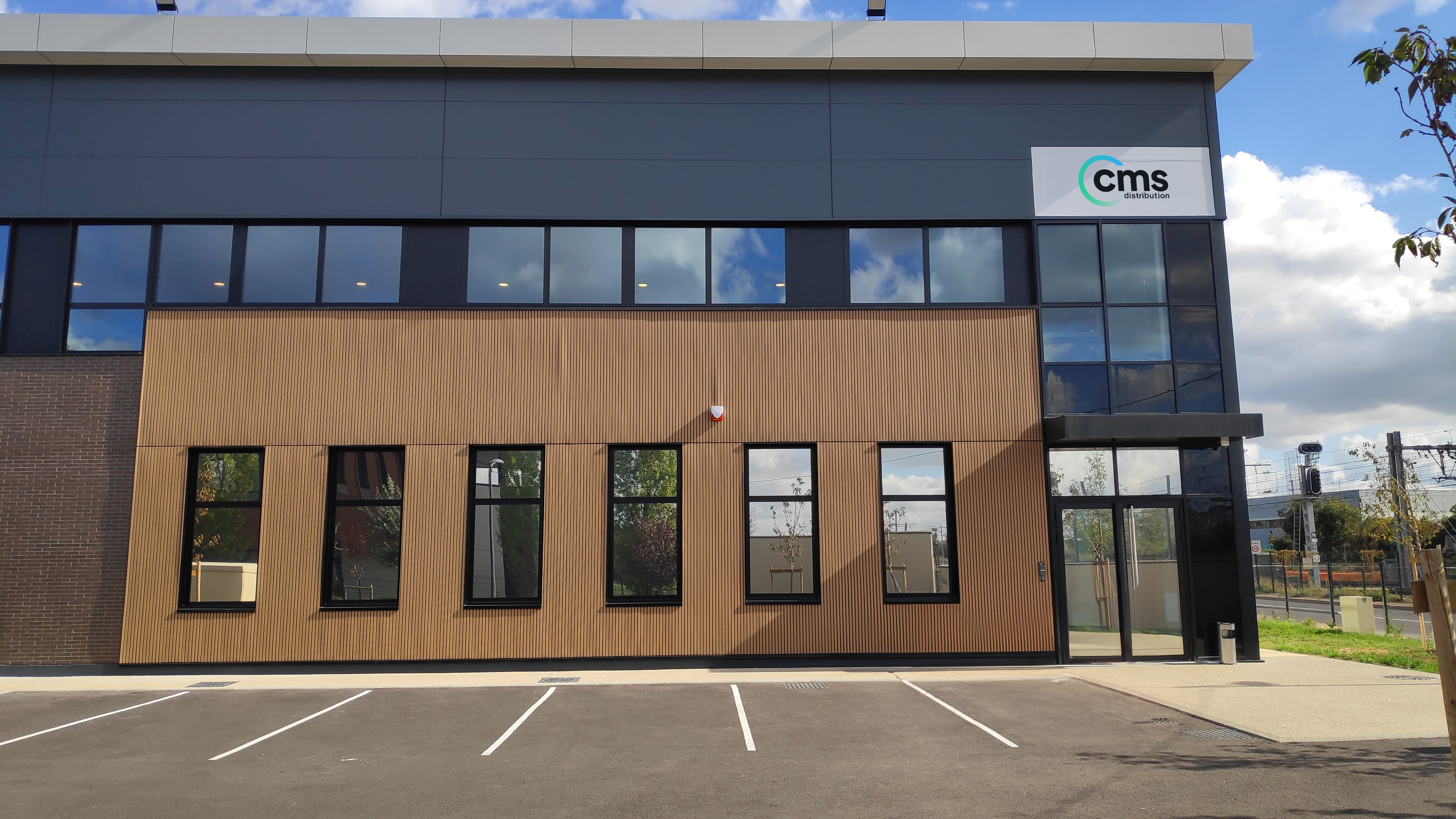 Paris Cms Distribution